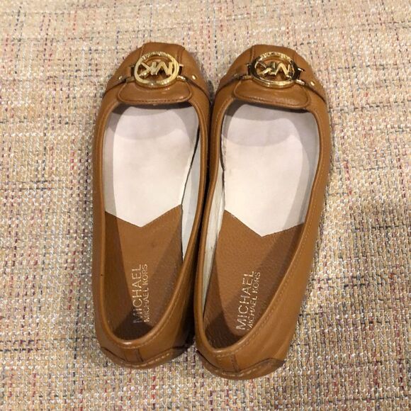 MICHAEL Michael Kors Classic Lillie Leather Moccasin Flats in Luggage Sz 9M - Picture 2 of 16